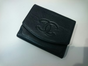CHANEL 二つ折り財布 お買取しました。大吉岩出店