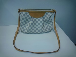 LV　ショルダーバック　お買取しました。大吉岩出店