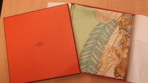 エルメスのスカーフ買取は松戸市の大吉松戸店にお任せ下さい。