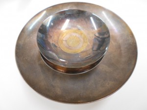 汚れた銀杯をお買取り致しました。大吉あすみが丘ブランニューモール店です。