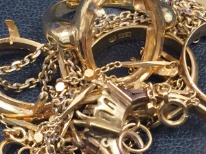 金・プラチナなどの貴金属は買取専門店大吉長崎屋小樽店で高く売ろう!