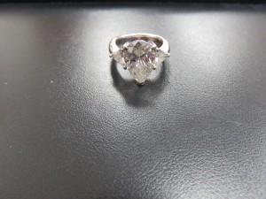 池田市のお客様からダイヤを買取致しました。大吉池田店です。