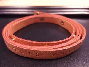 関内伊勢佐木町の大吉です。ヌメ革ベルトをお買取りいたしました。