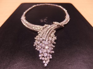 関内伊勢佐木町の大吉です。ダイヤモンドのネックレスをお買取りいたしました。