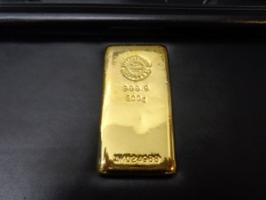 純金のインゴットをお買取り致しました大吉鶴見店です。