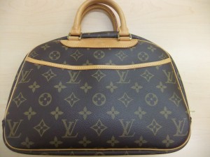 ブランド品、ヴィトンのバッグをお買取り致しました。草加店