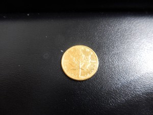 大吉鶴見店はメイプルリーフ金貨をお買取り致しました。