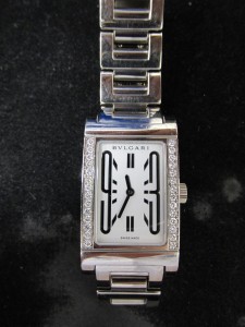 またまた時計です。ブルガリのレッタンゴロの時計の買取なら大吉中野店で!