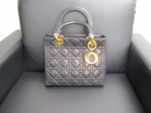 ディオール　買取　青森観光通店