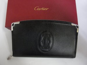 上板橋のお客からカルティエの財布お買取です。　地域No.1高価買取宣言中の大吉東武練馬店です！