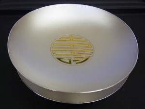 練馬区のお客様より銀杯お買取しました。地域No.1高価買取宣言中の大吉東武練馬店です!