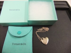 人気ブランド、ティファニーのアクセサリーを高価買取！長崎屋小樽店