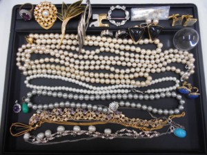 パール　アクセサリー を買取りました。大吉沖縄胡屋店です。