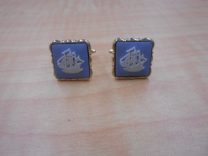 ウェッジウッド カフス を買取りました。大吉沖縄胡屋店です。