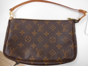 ã«ã¤ã´ã£ãã³ã®ãè²·åãªããå¤§åããã¿ãä¸ãã©ã³ãã¥ã¼ã¢ã¼ã«ã§ãï¼