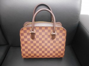 八尾店で買取したヴィトン(ブランド)ヴィトン(トリアナ)ヴィトンのバッグです。JR八尾駅1分(隣駅 久宝寺駅と志紀駅)