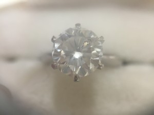 ダイヤを売るなら鑑定力のある大吉サンシパーク桑名でぜひ！