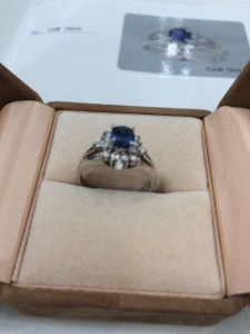 ブランド貴金属サファイア付きダイヤモンドリングジュエリー