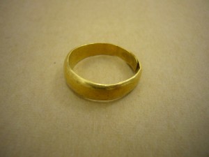 純金のリング買取りました。福山市、大吉福山蔵王店です。