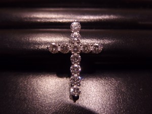 ダイヤの買取なら関内伊勢佐木町の買取専門店 大吉。