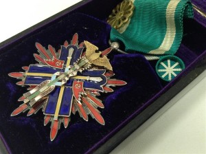 勲章の買い取りなら大吉ガーデンモール木津川店にお任せ下さい。