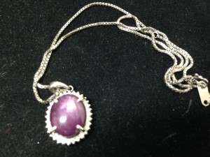 ルビー、サファイア、エメラルド 色石買取