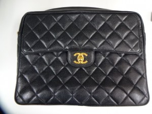 シャネル、シャネル(ブランド)シャネルのバッグを八尾店で買取りました。JR八尾駅1分(志紀、久宝寺、平野、柏原)