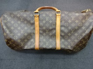 大吉 調布店でヴィトン（LV）のバッグを買取ました