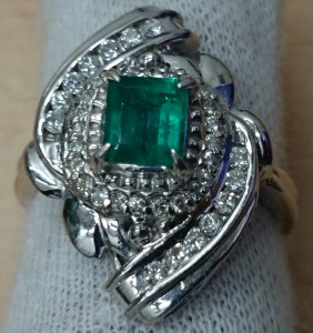 エメラルド,プラチナ,買取,平井