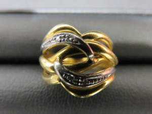 金・プラチナコンビを買取ました。大吉東急プラザ新長田店