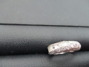 松江市のお客様からプラチナの石取れリングを買取!!大吉松江店