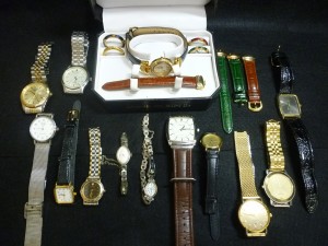 壊れた時計でもお買取りします。大吉リーベル王寺店