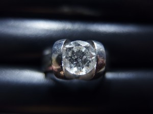 ダイヤをお買取りいたしました関内伊勢佐木町の大吉です。