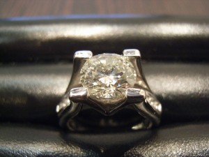 ダイヤの高額査定なら大吉松戸店へ