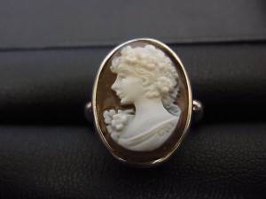 大吉東武練馬店|板橋区のお客さまよりカメオリングお買取りしました。地域No.1高価買取宣言中!