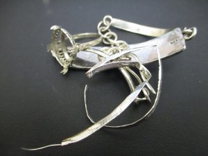 南区の皆様貴金属のご査定はお任せください