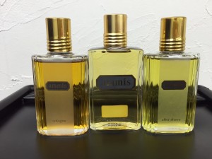 逗子、新逗子、葉山、神武寺、六浦、鎌倉、北鎌倉、金沢八景、金沢文庫、能見台、京急富岡、大船、貴金属、金券、古銭、ブランド品、ルイヴィトン、ＬＶ,エルメス、シャネル、出張買取、郵送買取、金、プラチナ、銀、戸塚駅,東戸塚駅,横浜駅,最寄り,黄金町駅,鎌倉駅,ダイヤ、関内駅・桜山・ダイヤモンド、湘南台,大吉、買取専門店大吉逗子、逗子店、高価買取、高価、シャネル、財布、二つ折り財布.銀座通り.香水、アラミス、aramis