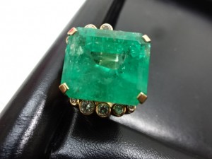 貴金属の買取は大吉調布店にお任せください！