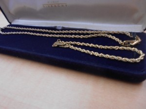 GIVENCHY ネックレス を買取りました。高価査定 大吉沖縄胡屋店です。