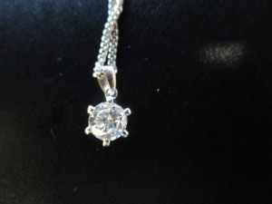 大吉 武蔵小金井店 ダイヤ プラチナネックレスの画像です。