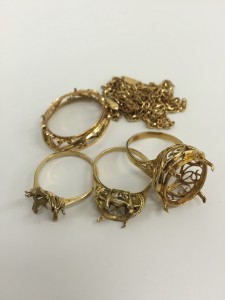 金のアクセサリー壊れていて買取ります!大吉久留米店