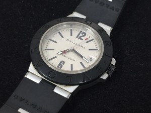 ブルガリのアルミニウムディアゴノのお買取りです！時計買取りは大吉北谷店にお任せください！