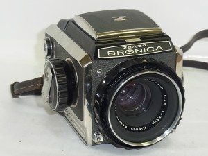 大吉東武練馬店|板橋区下赤塚のお客様よりカメラを高価買取しました!地域No.1高価買取宣言中!