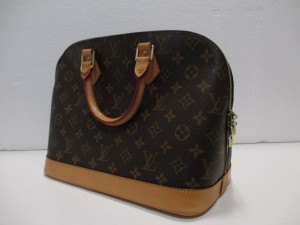 庄野羽山のお客様からブランド品をお買取りしました。　地域No.1高価買取宣言中！大吉イオンタウン鈴鹿店です。