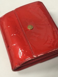 傷んでいるブランド品も大吉稲毛店はお買取させて頂きます