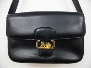 セリーヌ 買取 伊丹