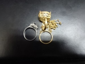 大吉 調布店で買取した貴金属