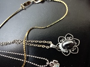 貴金属の買取は大吉調布店にお任せください!