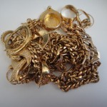 貴金属を高価買取り中！大吉草加店です！