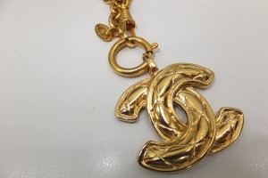 ブランドCHANEL金アクセサリー